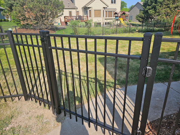 Yutka Fence Customer Review