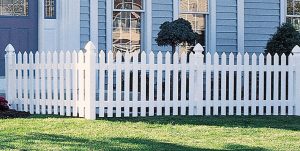 Kenosha Residential Fences Cape Cod Vinyl Straight White 760x382 2 300x151