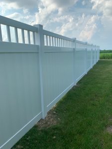 Kenosha Fence Contractor Danoski 6  White TriMax with Vertical Topper 2 225x300